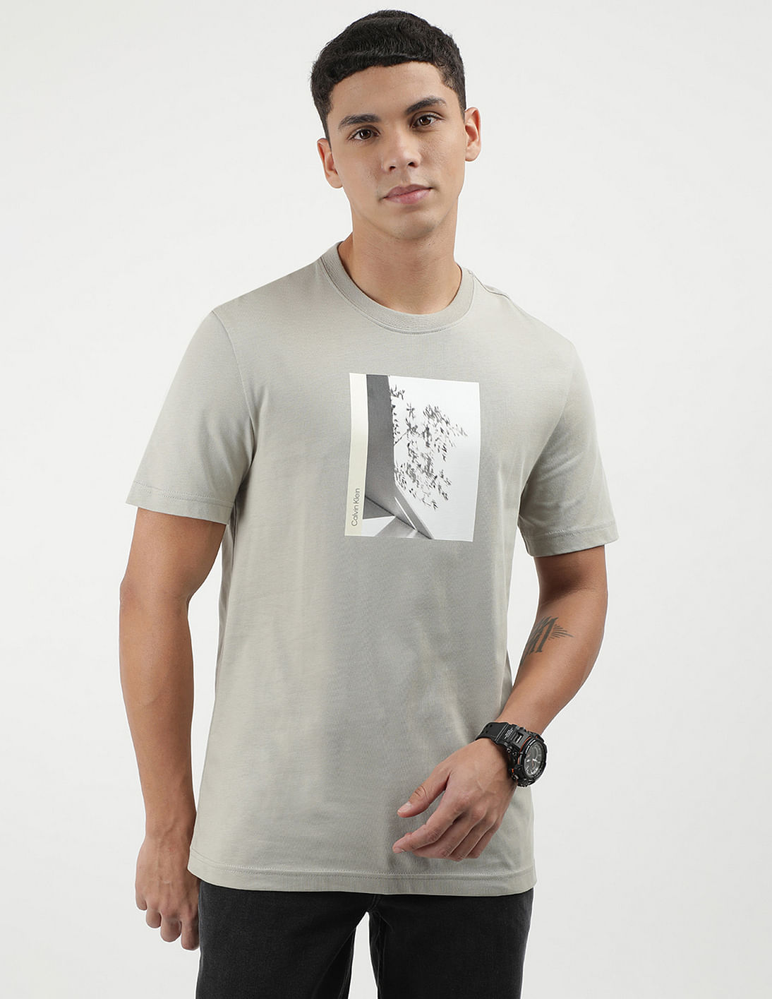 Buy Calvin Klein Shadow Graphic Print T-Shirt - NNNOW.com