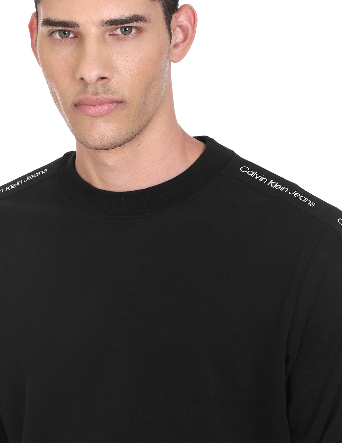 Buy Calvin Klein Men Black Round Neck Long Sleeve T-Shirt - NNNOW.com