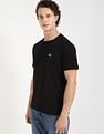 Calvin Klein Jeans Mens Regular Fit Solid T-Shirt